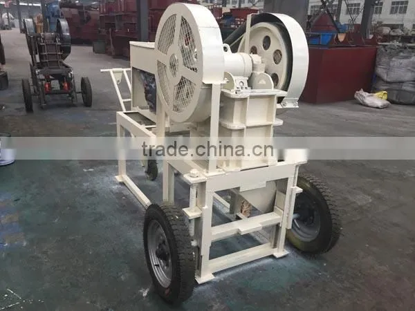 High Quality Diesel Engine Small Jaw Crusher Mobile Stone Crusher Machine for Sale photo-4