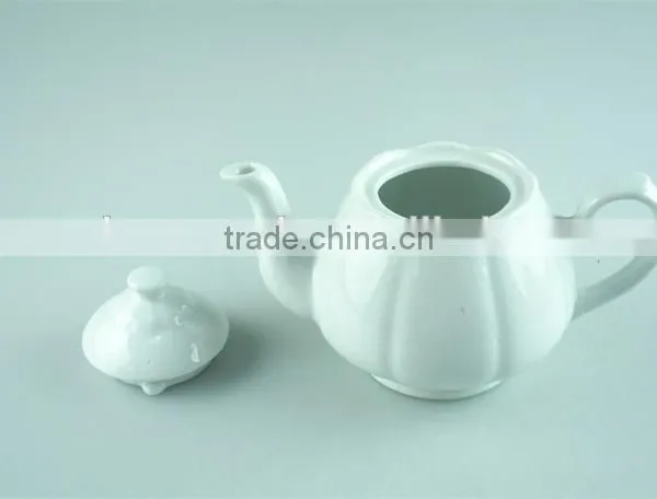 White Porcelain Teapot With Lid 750 ml Chaozhou Stock photo-5