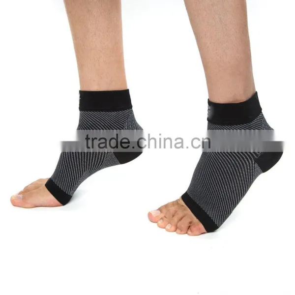 Plantar Fasciitis Compression Foot Sleeves Pain Relief in Heels & Arches photo-4