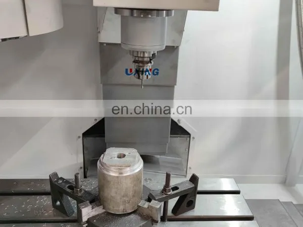 High Precision 3 Axes 4 Axis Siemens FANUC Control VMC650 Taiwan Cnc Vertical Milling Machine Machining Center Price for Sale photo-4