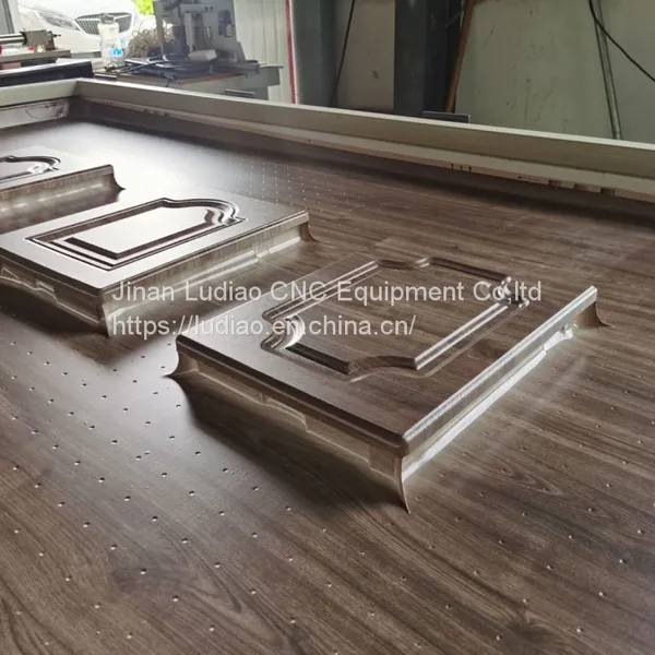 One Table PVC Foil Vacuum Press Machine Pvc Film Vacuum Membrane Press for Wood Cabinet Door photo-5