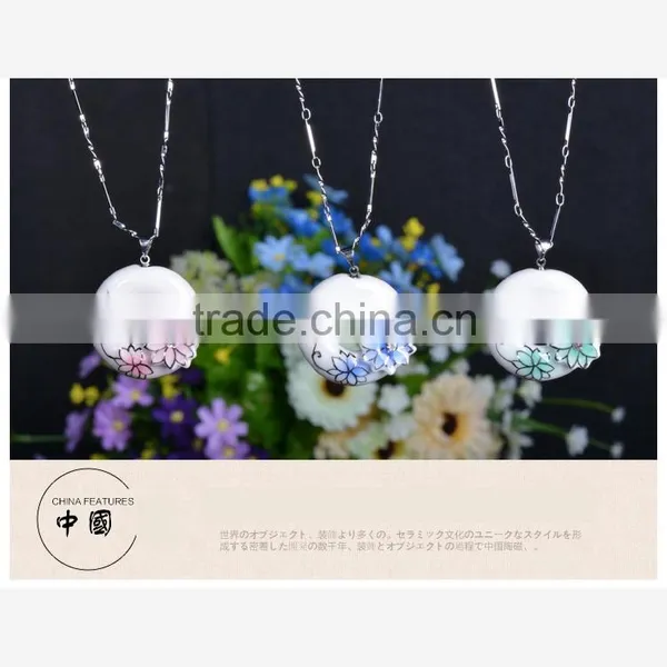 Czech Diamond Paved Enamel Famille Rose Porcelain Glazed Pendant Necklace photo-6