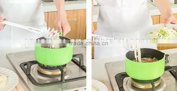 Wholesale Stock White Platic Sawtooth Noodle Ladle photo-2