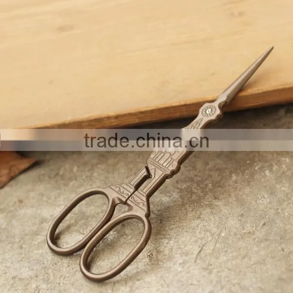 Golden Notre Dame de Paris Church Fancy Embroidery Sewing Scissors photo-3
