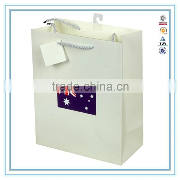 China Custom Printed Paper Bag With Handles photo-2
