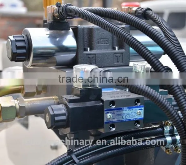 100 Ton Servo Motor Plastic Injection Molding Machine With CE photo-3