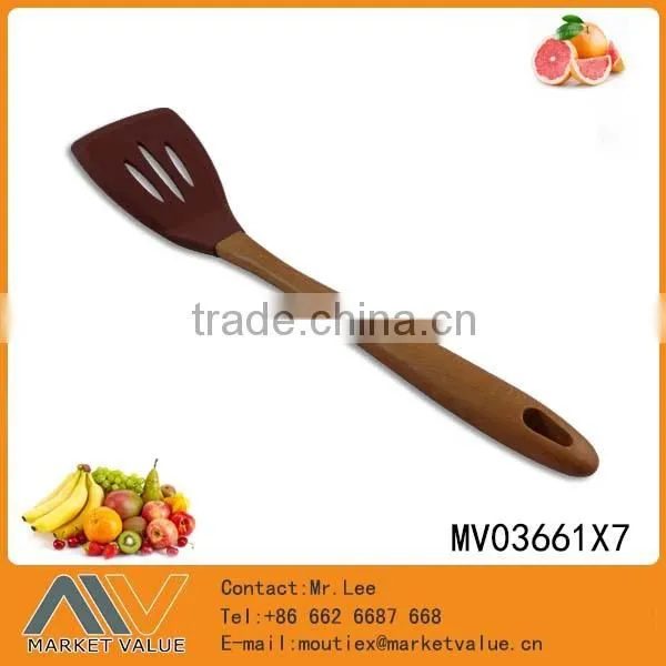 HIGH QUALITY SILICONE SOUP LADLE WITH WOODEN HANDLE photo-3