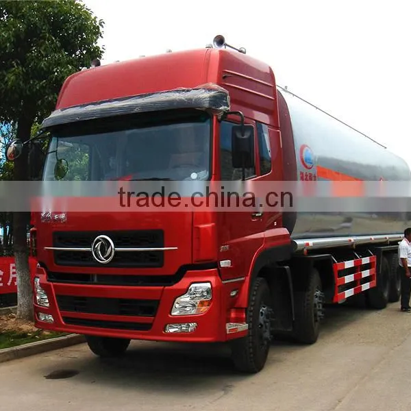 Hot Dongfeng 8x4 30000L Fuel Oil Delivery Trucks With Euro 3 photo-3