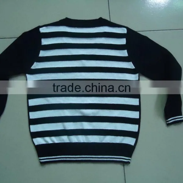 V-neck Pure Cotton Knitting Back Stripe Boys Argyle Sweater photo-4