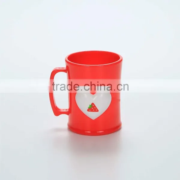 Reusable Hot Sell Cartoon Red Plastic Cups With Lid and Handle photo-5