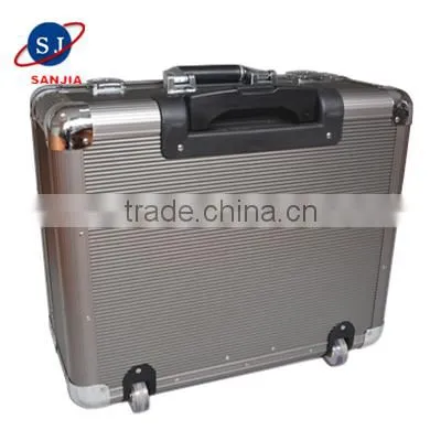 Aluminum Carrying Case With Wheels