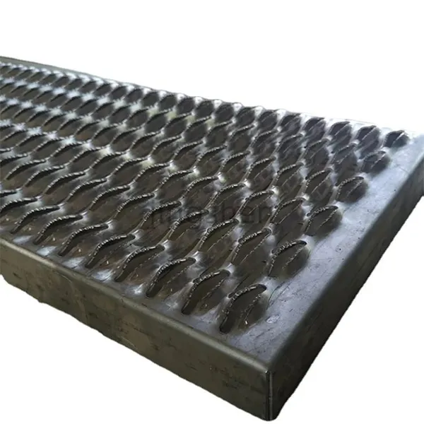 Anti-slip Perforated Plate Perforated Metal Stair Treads With Alligator Mouth Holes for Anti-slip Surface