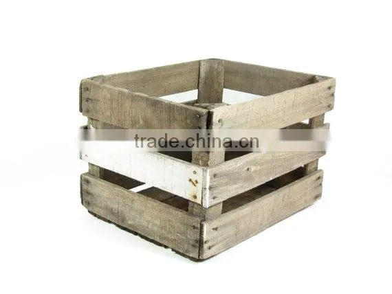 Distressed Wooden Fruit Pallet and Crate photo-2