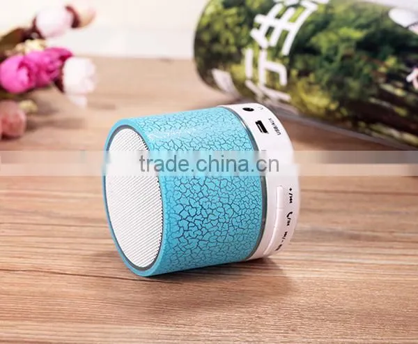 Hot Selling Wireless Cheap Mini Bluetooth Speaker With Flashing Light photo-5