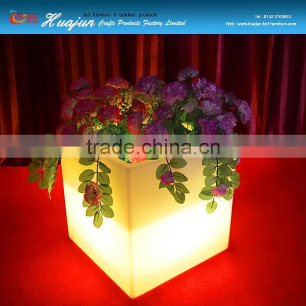 Cheap Waterproof Outdoor Glow LED Flower Pot photo-5