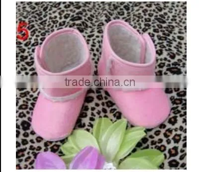 China Product and Low Price Wholesalesoft Sole Baby Shoes for 3mothes -15mothes Baby Kids on for Winter Warmer photo-3