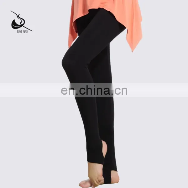 115173001 Stirrup Yoga Legging photo-3
