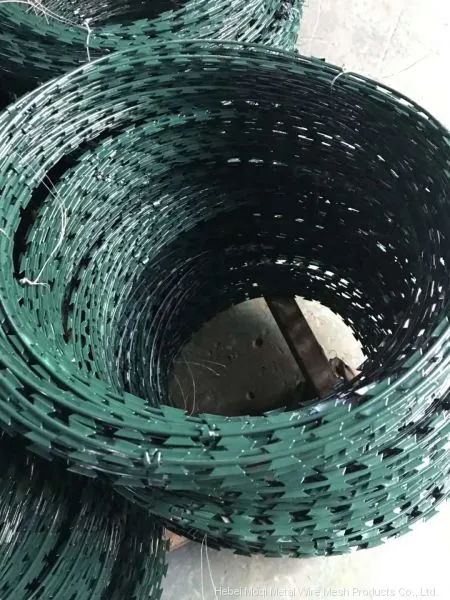 Add to CompareShare Free Samples China Factory Direct Sales Hot Dipped Galvanized Barbed Wire photo-2