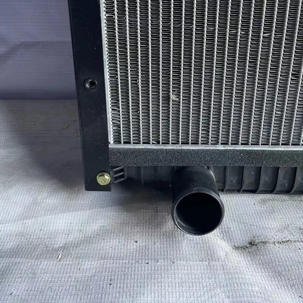 Light Truck Engine Spare Parts Radiator Assembly LG9704530031 LG9704530032 LG9704530019 LG9704530021 LG9704530632 photo-6