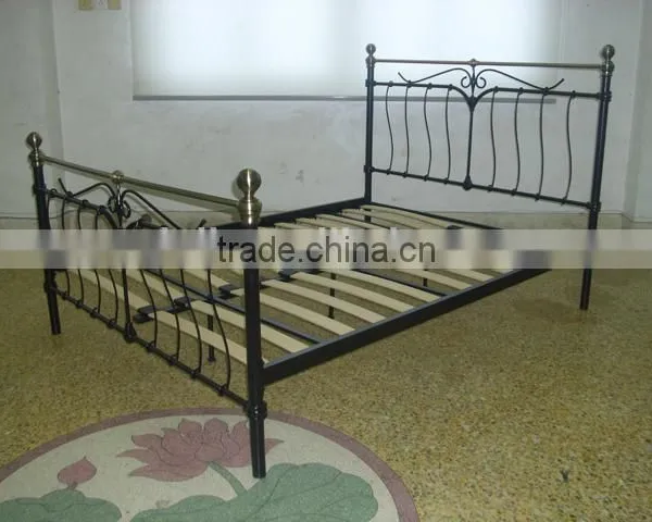 Hot Selling High Quality Home Bed Bedroom Furniture Modern Double Size Classic Iron Metal Bed photo-3