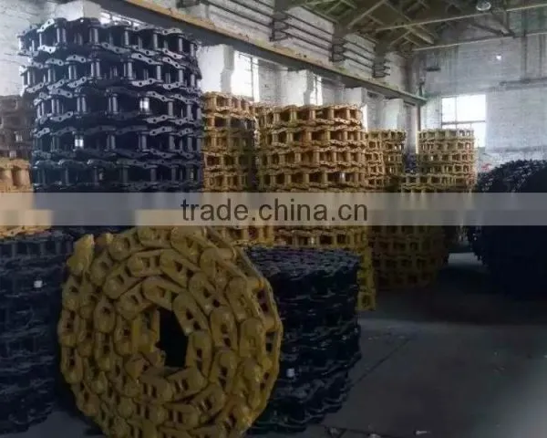 Excavator Track Link for EX400 ,9200210,ex400 Track Chain ,track Roller ,idler ,top Roller photo-2