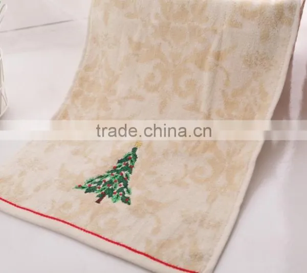 2015 Cotton Embroidery Christmas Pattern Baby Face Towels photo-4