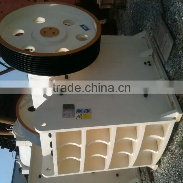 2015 Good Quality Stone Jaw Crusher for Big Capacity photo-2