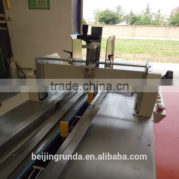 Shrinkable Film Wrapping Machine photo-2