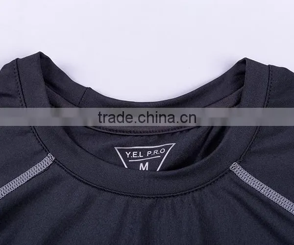 Men Running Fitness With Reflective Printing Logo China Sports Wear photo-5