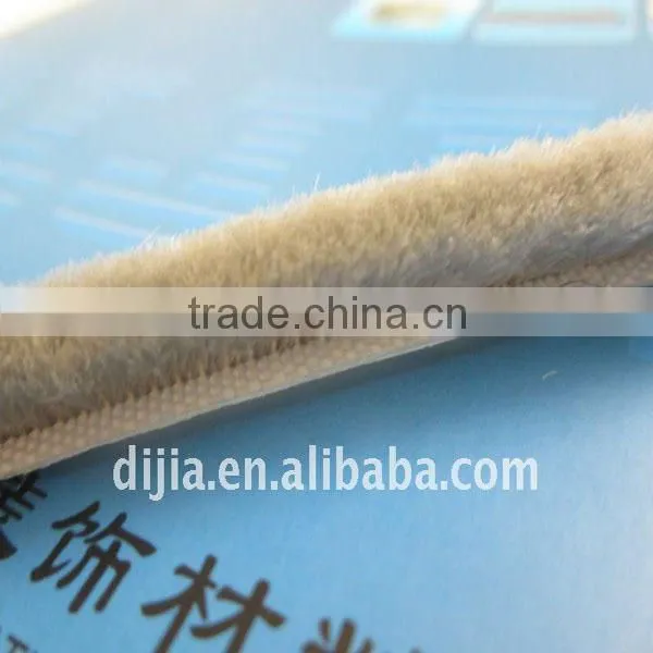 Plastic Flexible Strip Brush With Silicone for Bottom Door