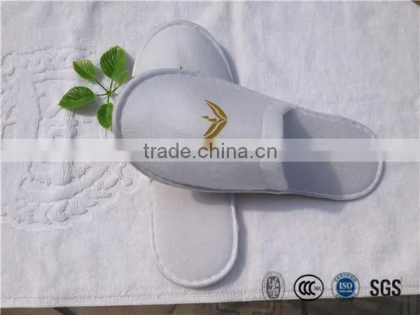 Wholesale Soft Hotel Plush Material Slipper Closed Toe With EVA Sole photo-2