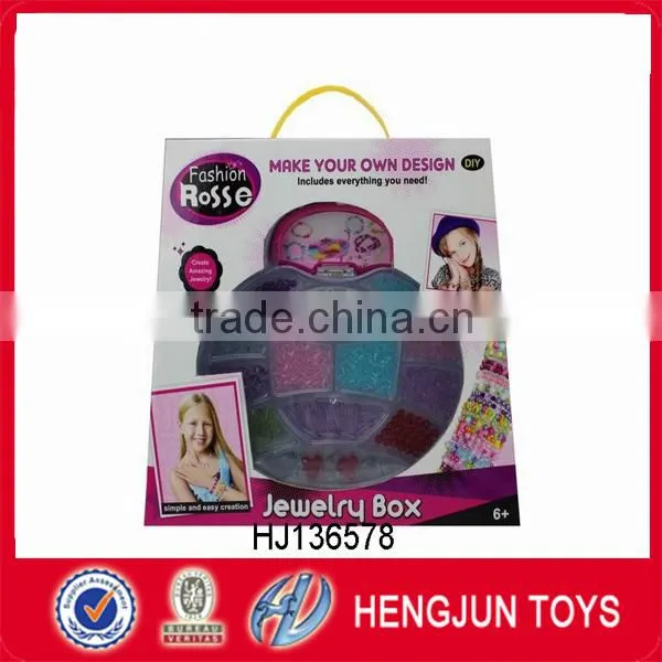 Hot Sale Cheap Beauty Set Plastic Cosmetics Set for Girl Make up photo-5