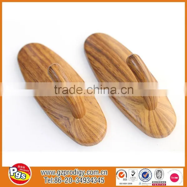 Customsized Logo and Printing Plastic Hooks Gift Item Adhesive Wall Plastic Hooks photo-3