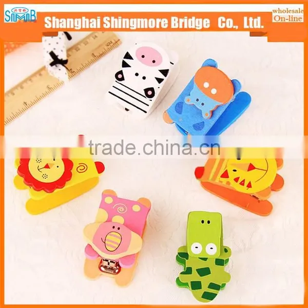 China Supplier Hot Sales Good Quality Cute Carton Wooden Stapler for Student photo-4