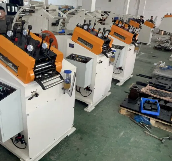 Automatic High-precision Three-in-one High Thickness Straightener Feeder Punch Three-in-one High Speed Feeder Machine photo-2