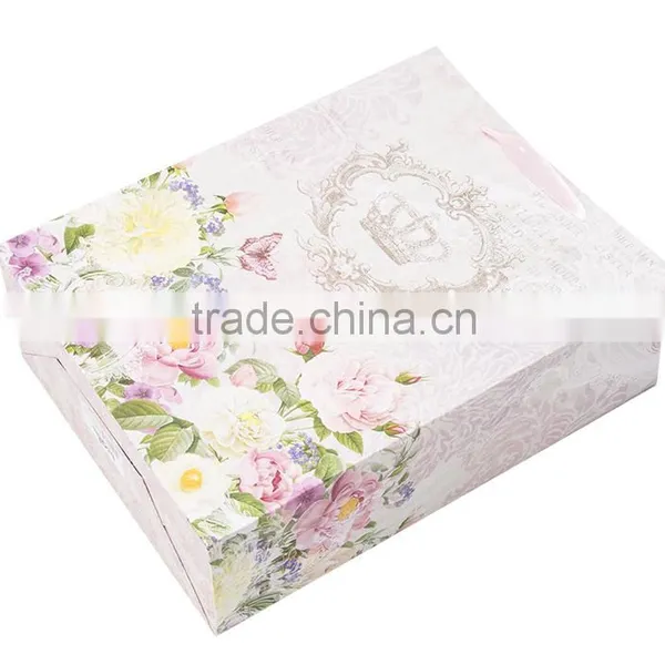 Poly Bag Suppliers Wholesale Fashion Brand Printing Paper Bag for Business Promotion photo-2