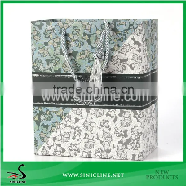 Sinicline High Quality Design Printed Paper Lady Shopping Bag With String photo-6