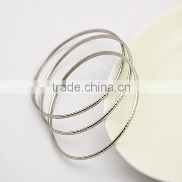 European American Textured Stainless Steel 3pcs Thin Silver Bangle Bracelet photo-6