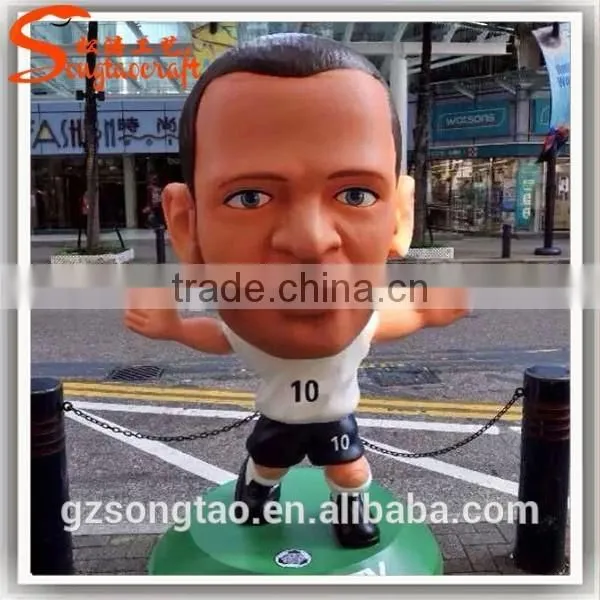 2015 Latest Hot Sale Well Realistic Hand Carved Celebrity Statues for Sale photo-4