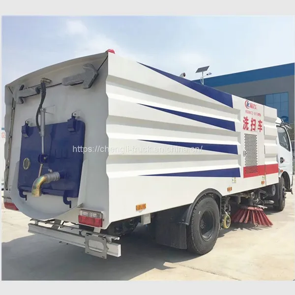 Dongfeng 4x2 4x4 Street Cleaning Truck photo-3