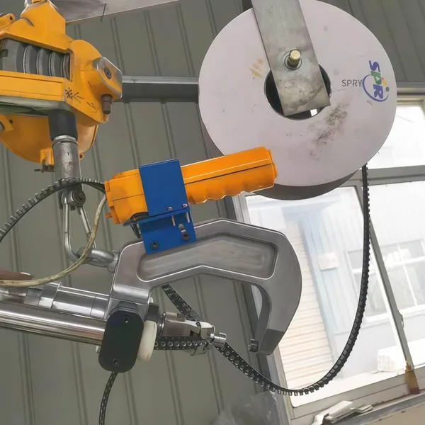 a Handheld Hydraulic Self-piercing Riveting Device and Riveting Method, Manufacturer of Metal Cold Connection Equipment, Erivet Eweite Riveting photo-2