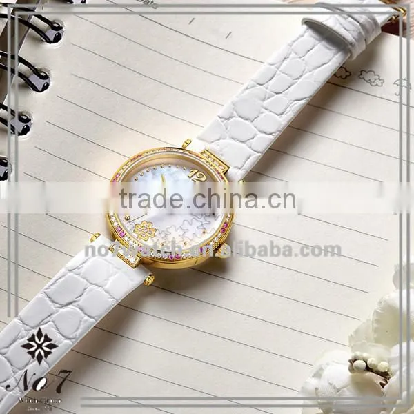 Gold Folwer Leather Shellfish Quartz Watch photo-5