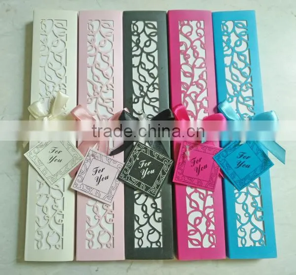 China Factory Beautiful Personalized Wedding Gift Silk Fan