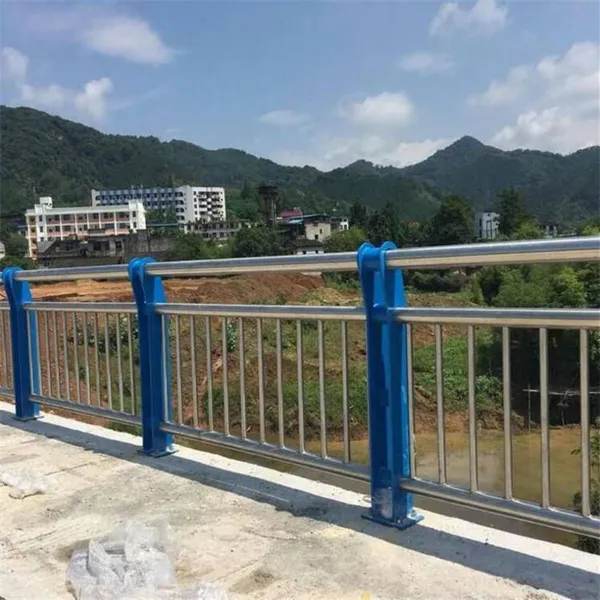Galvanized and Powder-coated Combined Bridge Guardrails, Manufactured by a Physical Factory With Novel Styles. Longbang Traffic Facilities photo-5