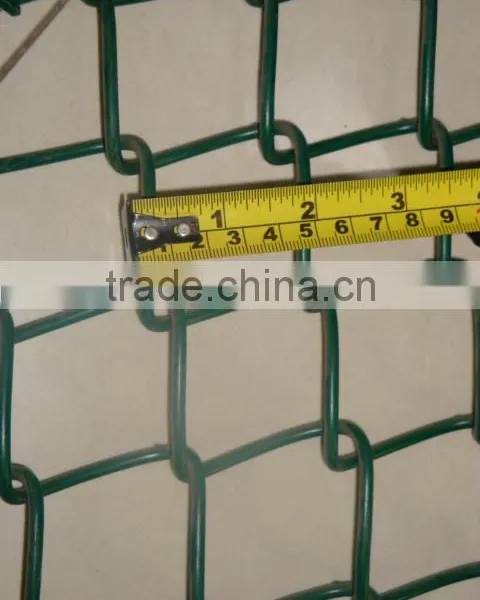 China Hot Sale High Quality Perimeter Fence/Chain Link Fence Top Barbed Wire/cyclone Fence photo-3