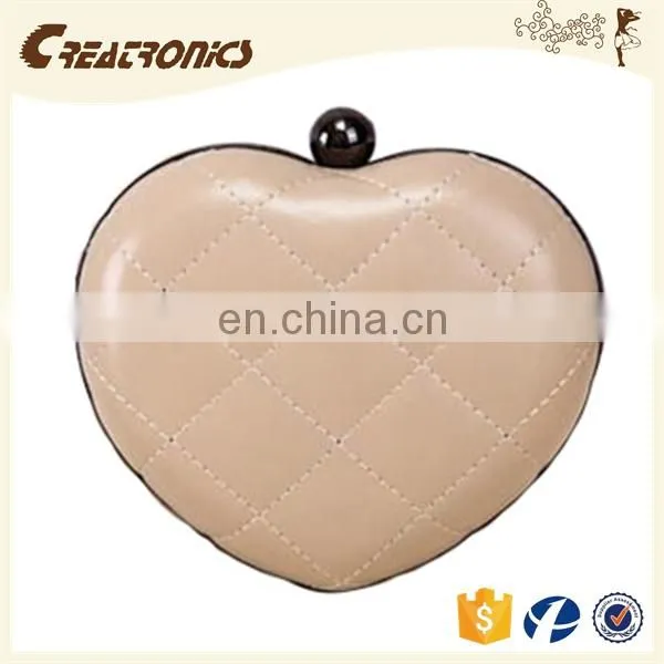 CR Low MOQ Requirements Shining Quilted Griddings pu Surface Heart-shaped Long Chian Black Best Selling New Coin Bag photo-2