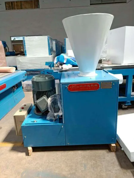 2018 Hot Sale Automatic Big Foamshredder Cutting Machine photo-2