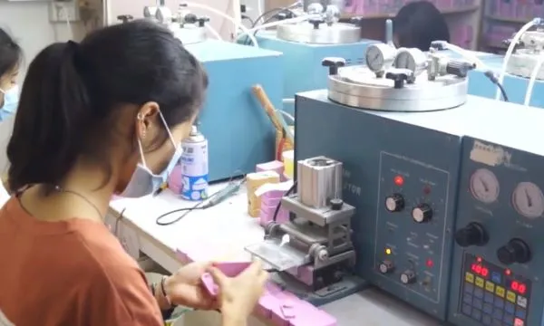 Guangzhou Flows Jewelry Co., Ltd company overview - view 2
