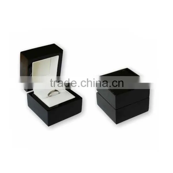 Wholesale Glossy Black Wood Jewellery Ring Boxes photo-6