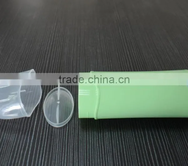 2017 Flat Deo Stick Bottle Sifter Head Deodorant Sitcks for Women photo-4
